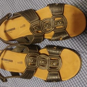 Black Clarks Soft Cushion Sandals size 10